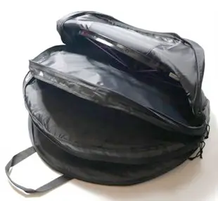 Wheelchair wheel bag